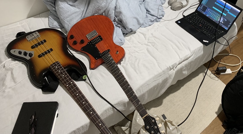 bass_guitar.jpg